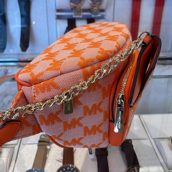 MICHAEL KORS
Maisie Lg Logo 2-in-1 Sling Waist Fanny Pack Crossbody 
Poppy
NWT - Picture 9 of 16